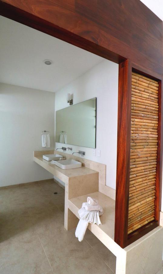 Lydmar Boutique Hotel Сиуатанехо Екстериор снимка